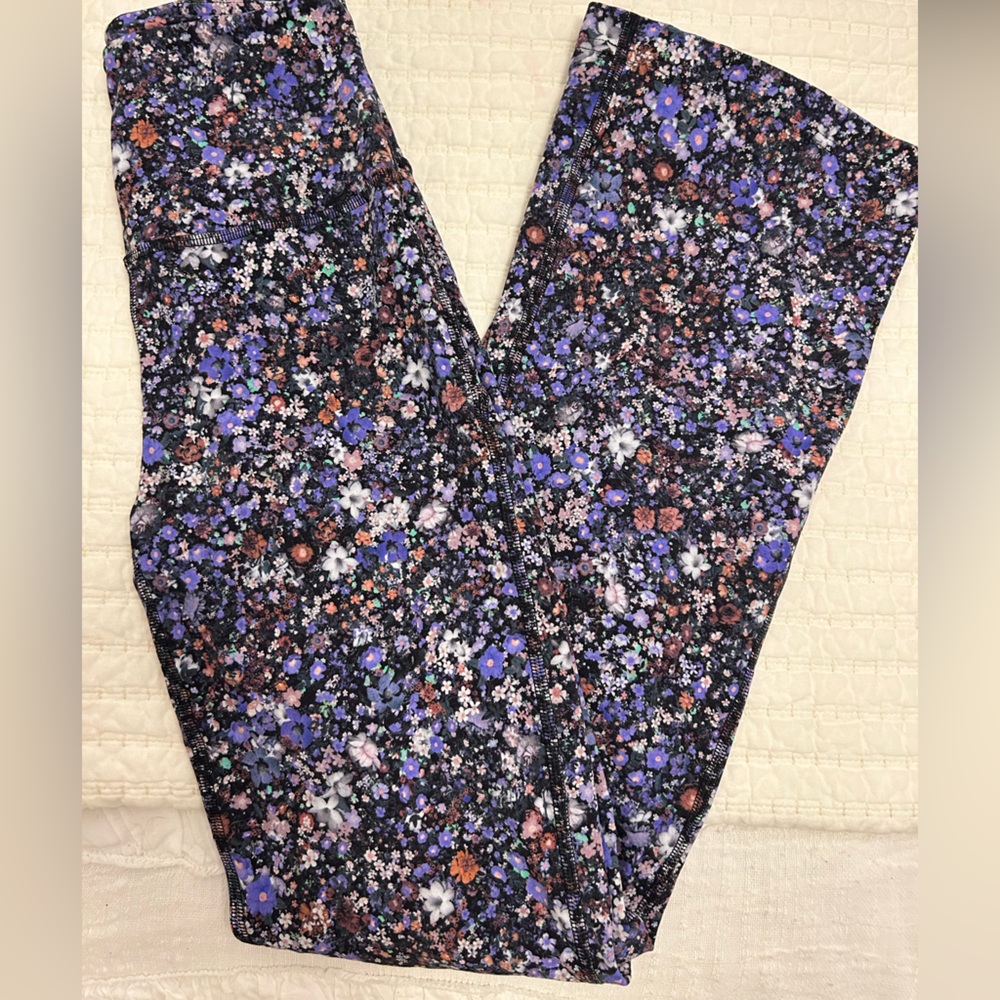Lululemon flare leggings size 2 floral